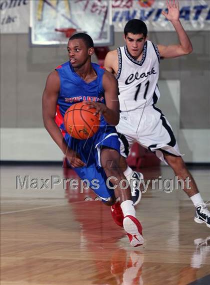 Thumbnail 3 in Clark vs Duncanville (McDonald's Texas Invitational) photogallery.