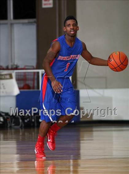 Thumbnail 2 in Clark vs Duncanville (McDonald's Texas Invitational) photogallery.