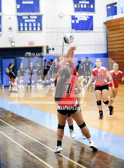 Thumbnail 2 in Mineola vs. South Side (Long Beach Invitational) photogallery.