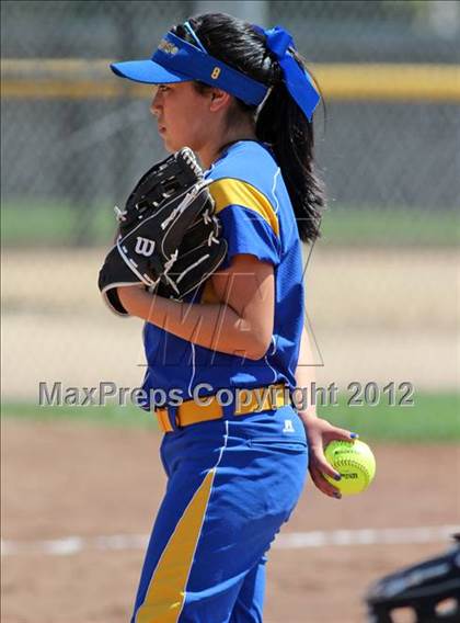 Thumbnail 1 in Linden vs. Hughson (CIF SJS D5 Final) photogallery.