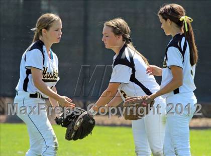 Thumbnail 1 in Linden vs. Hughson (CIF SJS D5 Final) photogallery.