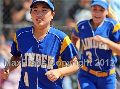 Thumbnail 1 in Linden vs. Hughson (CIF SJS D5 Final) photogallery.