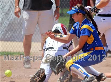 Thumbnail 2 in Linden vs. Hughson (CIF SJS D5 Final) photogallery.