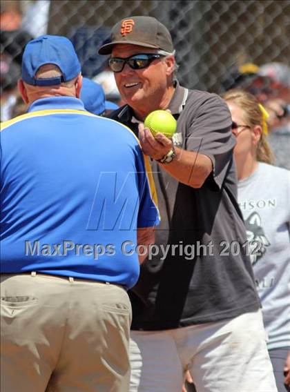 Thumbnail 1 in Linden vs. Hughson (CIF SJS D5 Final) photogallery.