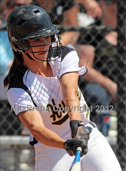 Thumbnail 3 in Linden vs. Hughson (CIF SJS D5 Final) photogallery.