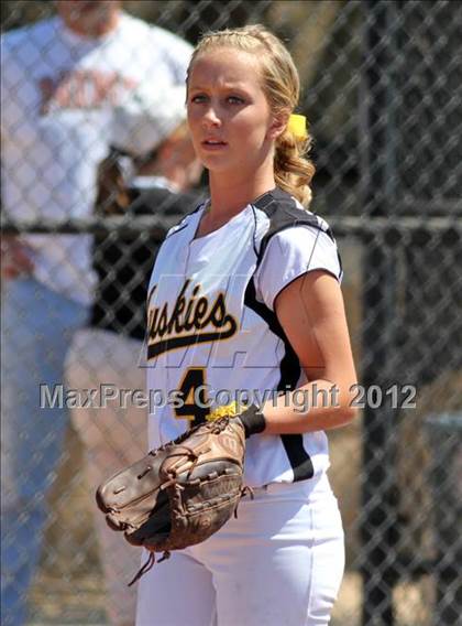 Thumbnail 1 in Linden vs. Hughson (CIF SJS D5 Final) photogallery.
