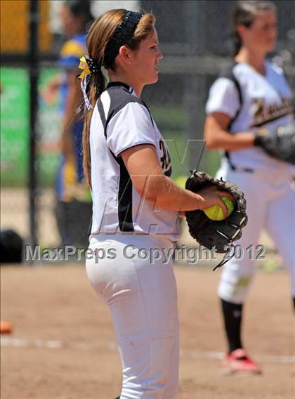Thumbnail 2 in Linden vs. Hughson (CIF SJS D5 Final) photogallery.
