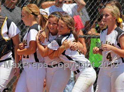 Thumbnail 2 in Linden vs. Hughson (CIF SJS D5 Final) photogallery.