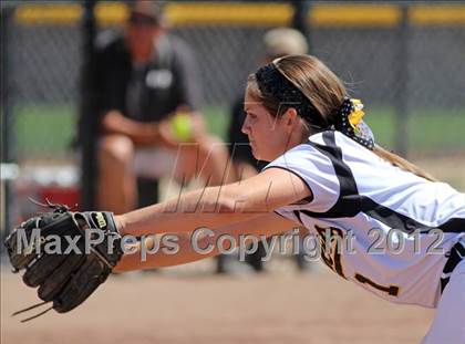 Thumbnail 2 in Linden vs. Hughson (CIF SJS D5 Final) photogallery.