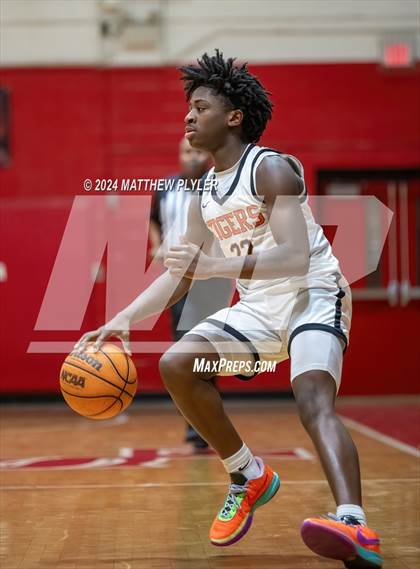 Thumbnail 2 in South View vs. Cape Fear (United 8 Conference Tournament - First Round) photogallery.