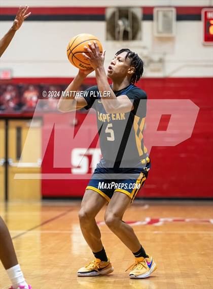 Thumbnail 2 in South View vs. Cape Fear (United 8 Conference Tournament - First Round) photogallery.