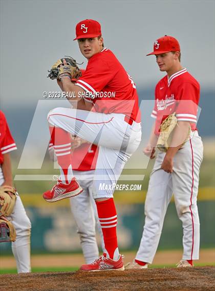 Thumbnail 3 in Regis Jesuit @ Mountain Vista photogallery.