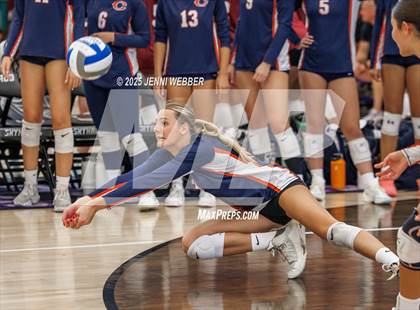Thumbnail 3 in Xavier College Prep vs. Chaminade (Durango Fall Classic) photogallery.