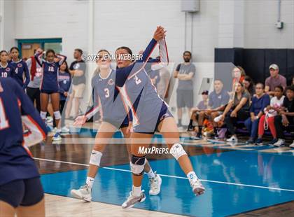 Thumbnail 3 in Xavier College Prep vs. Chaminade (Durango Fall Classic) photogallery.