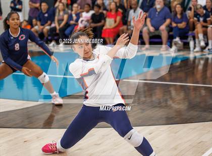 Thumbnail 3 in Xavier College Prep vs. Chaminade (Durango Fall Classic) photogallery.