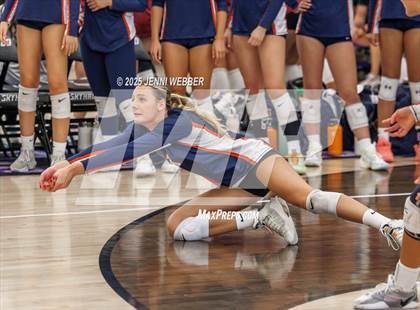 Thumbnail 1 in Xavier College Prep vs. Chaminade (Durango Fall Classic) photogallery.
