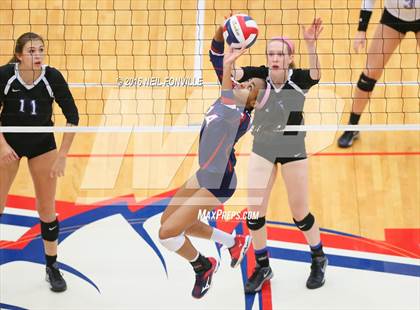 Thumbnail 1 in Guyer @ Allen photogallery.
