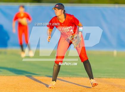 Thumbnail 1 in Lee County vs Veterans  photogallery.
