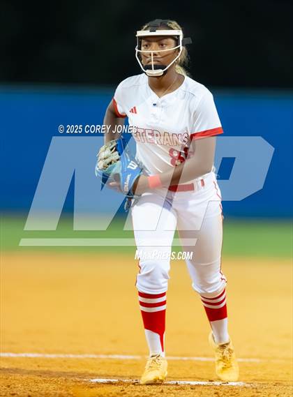Thumbnail 2 in Lee County vs Veterans  photogallery.