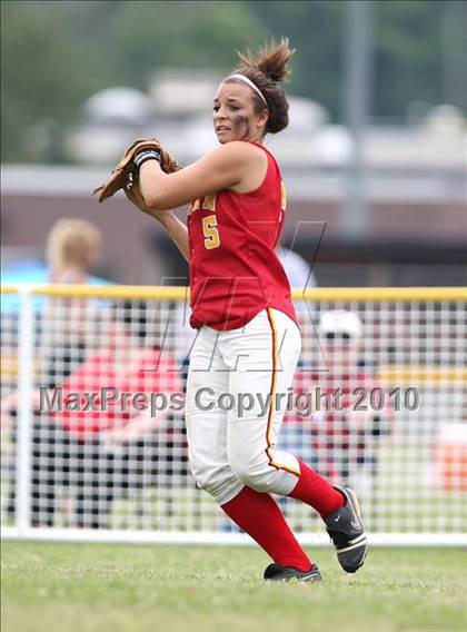 Thumbnail 1 in Olean v. Dobbs Ferry (NYSPHSAA Class B Semifinal) photogallery.