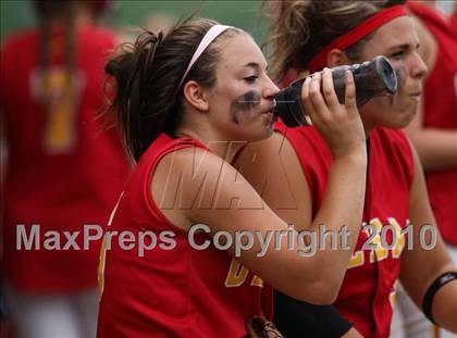 Thumbnail 2 in Olean v. Dobbs Ferry (NYSPHSAA Class B Semifinal) photogallery.