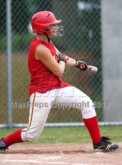 Thumbnail 3 in Olean v. Dobbs Ferry (NYSPHSAA Class B Semifinal) photogallery.