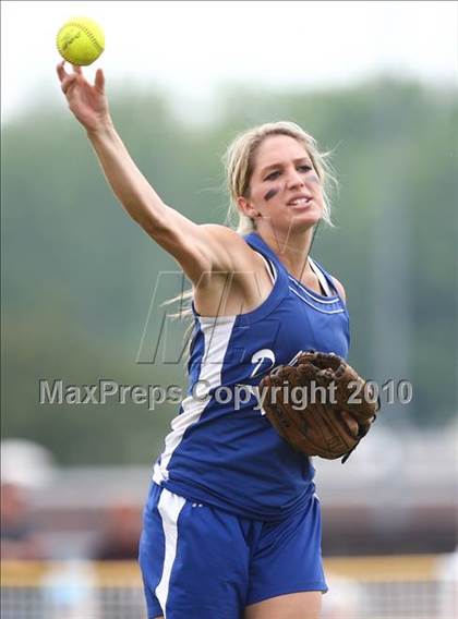 Thumbnail 1 in Olean v. Dobbs Ferry (NYSPHSAA Class B Semifinal) photogallery.