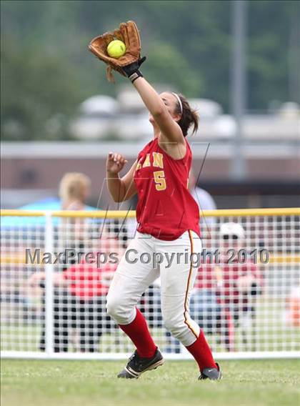 Thumbnail 3 in Olean v. Dobbs Ferry (NYSPHSAA Class B Semifinal) photogallery.