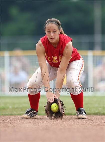 Thumbnail 2 in Olean v. Dobbs Ferry (NYSPHSAA Class B Semifinal) photogallery.