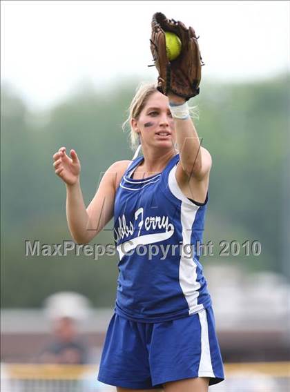 Thumbnail 2 in Olean v. Dobbs Ferry (NYSPHSAA Class B Semifinal) photogallery.