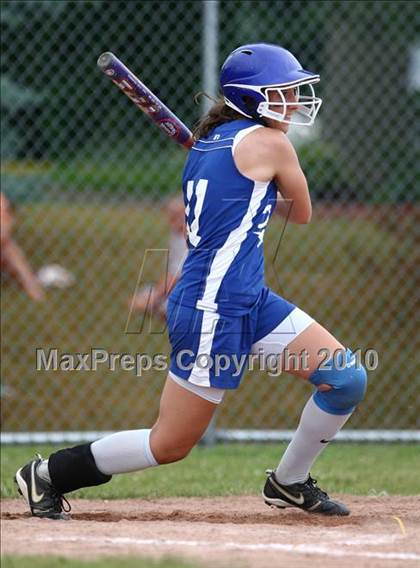 Thumbnail 1 in Olean v. Dobbs Ferry (NYSPHSAA Class B Semifinal) photogallery.