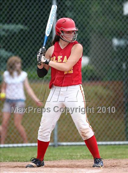 Thumbnail 2 in Olean v. Dobbs Ferry (NYSPHSAA Class B Semifinal) photogallery.