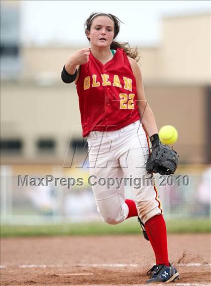 Thumbnail 3 in Olean v. Dobbs Ferry (NYSPHSAA Class B Semifinal) photogallery.