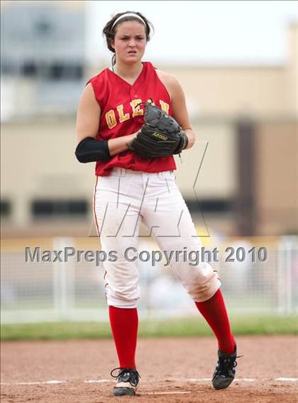 Thumbnail 3 in Olean v. Dobbs Ferry (NYSPHSAA Class B Semifinal) photogallery.