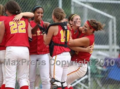 Thumbnail 3 in Olean v. Dobbs Ferry (NYSPHSAA Class B Semifinal) photogallery.