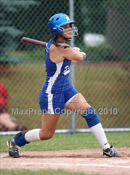 Thumbnail 1 in Olean v. Dobbs Ferry (NYSPHSAA Class B Semifinal) photogallery.