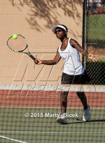 Thumbnail 1 in Enochs @ Beyer photogallery.