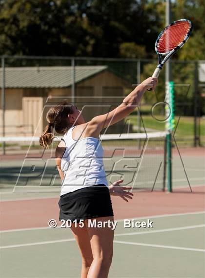 Thumbnail 1 in Enochs @ Beyer photogallery.
