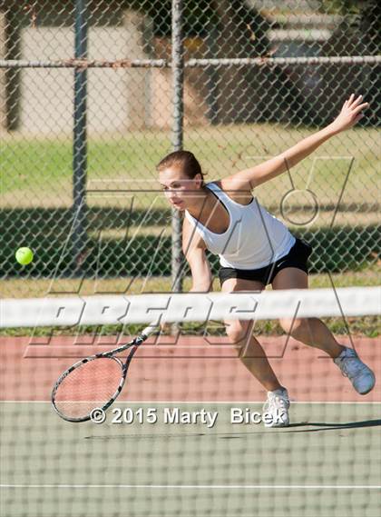 Thumbnail 1 in Enochs @ Beyer photogallery.