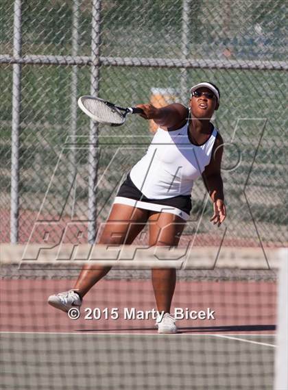 Thumbnail 1 in Enochs @ Beyer photogallery.