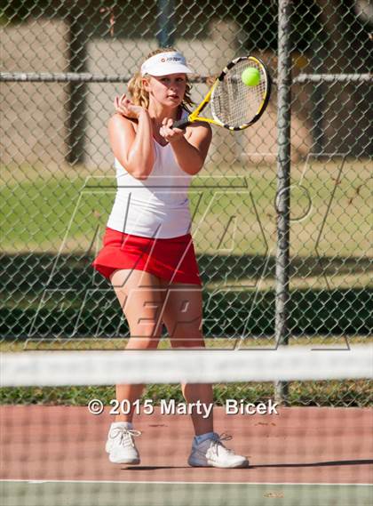 Thumbnail 2 in Enochs @ Beyer photogallery.