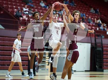 Thumbnail 2 in Dobyns-Bennett @ Tennessee photogallery.