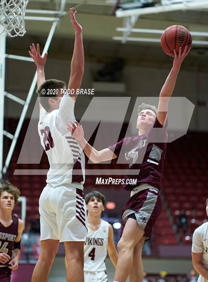 Thumbnail 3 in Dobyns-Bennett @ Tennessee photogallery.