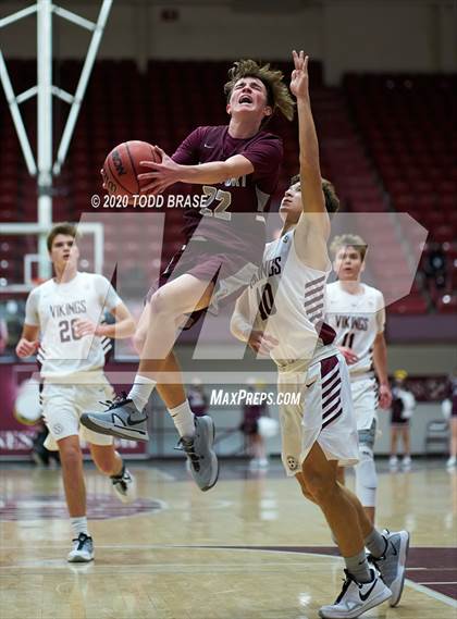 Thumbnail 3 in Dobyns-Bennett @ Tennessee photogallery.
