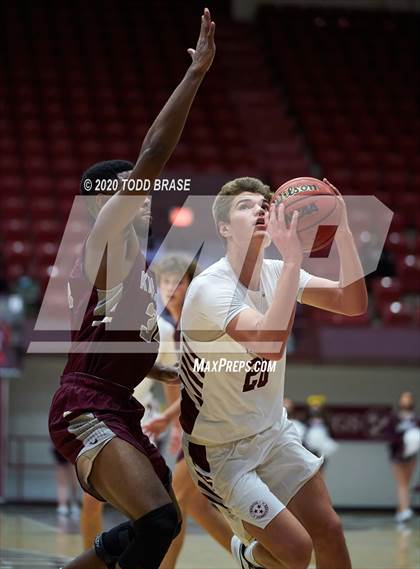 Thumbnail 1 in Dobyns-Bennett @ Tennessee photogallery.