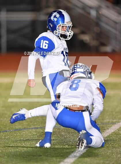 Thumbnail 2 in Rivercrest vs. Celeste (UIL 2A Division I Region 2 Bi-district) photogallery.