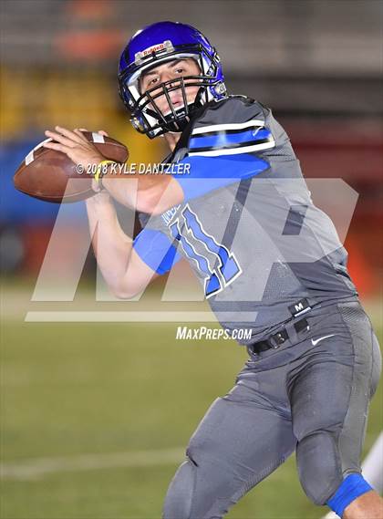 Thumbnail 2 in Rivercrest vs. Celeste (UIL 2A Division I Region 2 Bi-district) photogallery.