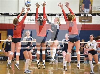 Thumbnail 2 in Coronado vs. Ironwood Ridge (Durango Fall Classic) photogallery.