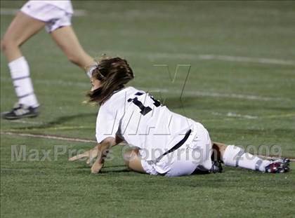 Thumbnail 3 in La Jolla vs. Harvard-Westlake (CIF D2 SoCal Regional Final) photogallery.
