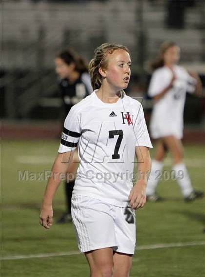 Thumbnail 3 in La Jolla vs. Harvard-Westlake (CIF D2 SoCal Regional Final) photogallery.